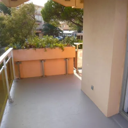 Avec Terrasse Spacieuse A 300m De La - Fr-1-833-28