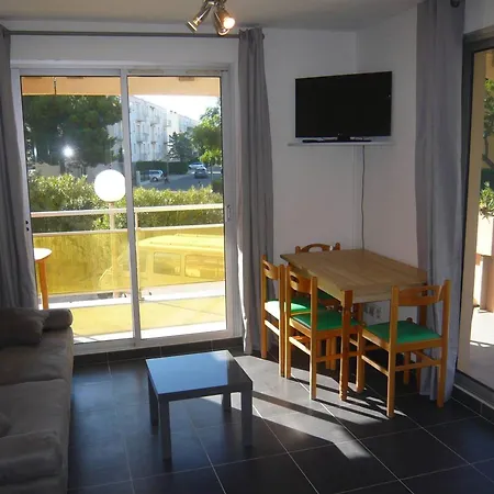 Avec Terrasse Spacieuse A 300m De La - Fr-1-833-28 Apartment